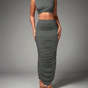 Elegant Gray Women's Skirt/Shirt set